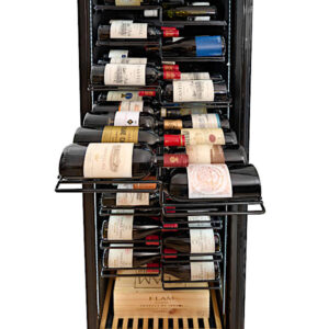 מקרר יין עם תצוגה פרונטאלית עד 153בקבוקים SU-192SL